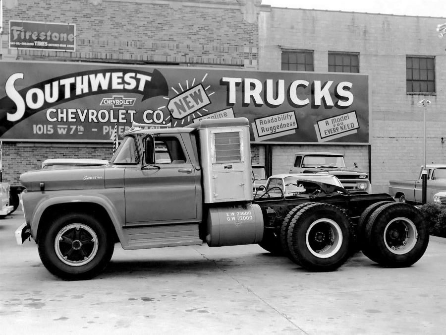  Chevrolet Spartan Tractor 1961 года  (фото 1 из 1)